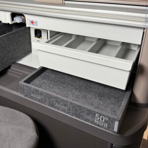 VW T7 (New California) Schrankboxen Küche - Besteckschublade